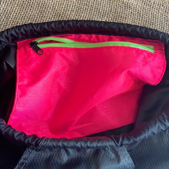Nike drawstring backpack - Picture 3 of 4